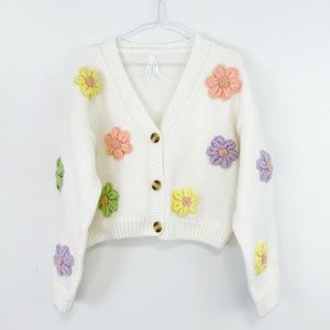 COPY - Cropped Oversized V-neck 3D Flower Knitted Cardigan